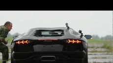 Lamborghini Aventador vs ???????????